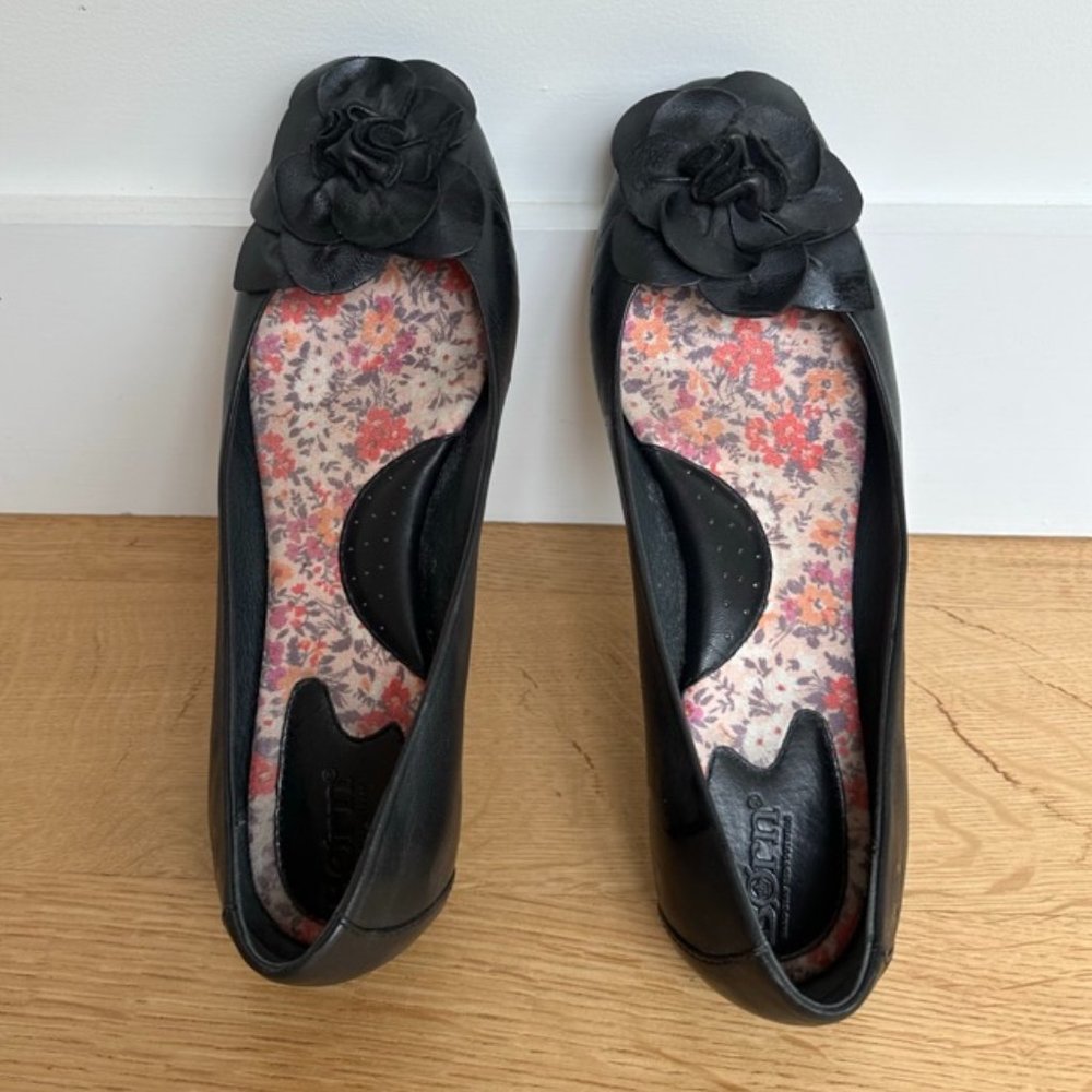 Born black leather flower flats